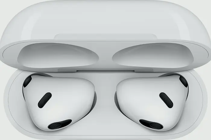 Apple AirPods: Wireless Earbuds with Spatial Audio